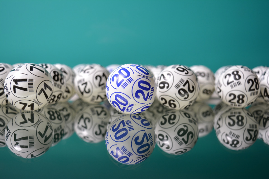 Двама души поделят джакпота от 1.34 млрд. долара в Mega Millions
