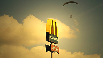 Играчки от лимитиранo меню за възрастни на McDonald’s се продават за $300 000 в eBay