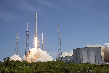 28.09.2008 г.: SpaceX успешно изстрелва първата частна космическа ракета в орбита