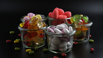 Мъж намери чек за 4.6 млн. евро на Haribo, подариха му желирани бонбони