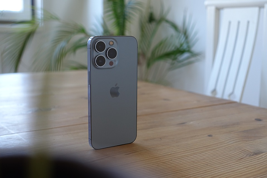 Apple пусна iOS 16.1 с още новости