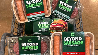 Какво се обърка при компанията за веганско месо Beyond Meat?