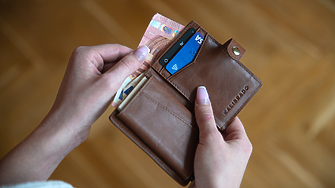 2 679 българи си купиха стаж за пенсия за над 16 млн. лева