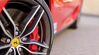 Печалбата на Ferrari скача с 13% през 2022 г.