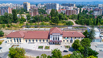 Гледки от мащабно реконструираната гара Подуяне