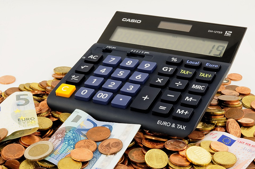 Инфлацията в еврозоната със спад за трети пореден месец
