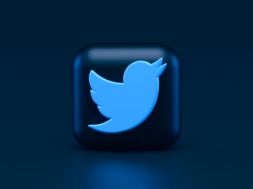 X (Twitter) на 19 години: Кратка история