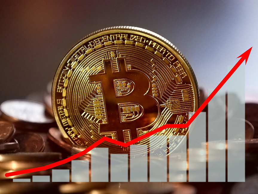 Биткойнът поскъпва с 50% през 2023 г., представя се по-добре от акциите и облигациите
