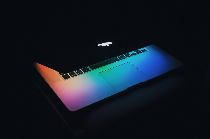 Как двама души на име Стив създават Apple на 1 април?