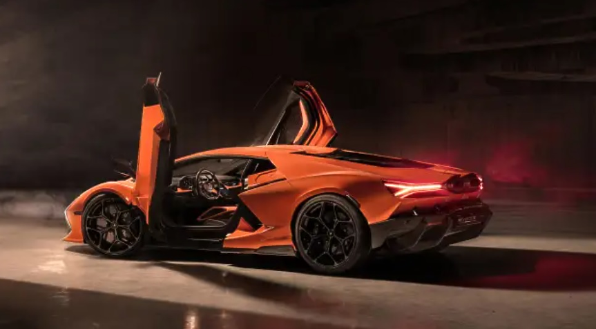 Богаташи изкупиха новото Lamborghini, струващо $600 000