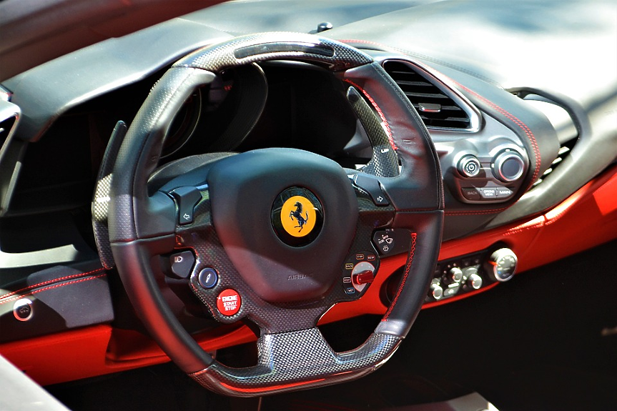 Списъкът с чакащи за ново Ferrari отиде отвъд 2025 г.