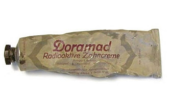 Невероятната история на радиокативната паста за зъби Doramad