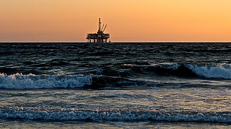 Петролен гигант внедрява AI в проучването и добива на нефт