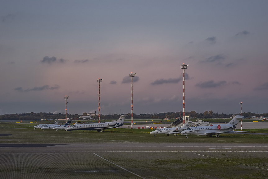 Корпоративните разходи за частни самолети в САЩ с 10-годишен връх