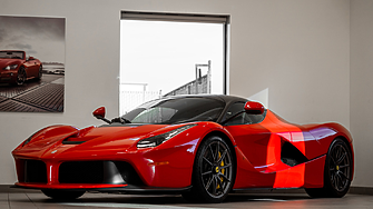 Ferrari повиши прогнозата за годишната си печалба