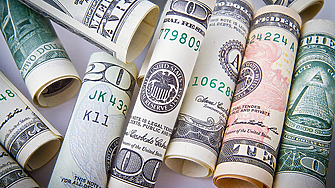 Броят на милионерите намаля с 3.5 млн. през 2022 г.