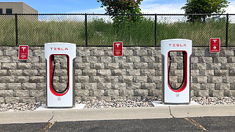 BYD или Tesla – чий ръст на продажбите е по-силен през Q2