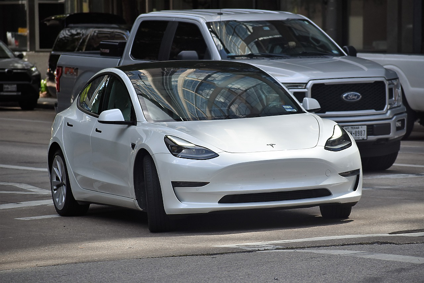 Tesla превръща автомобилния си завод в Берлин в най-големия в Европа