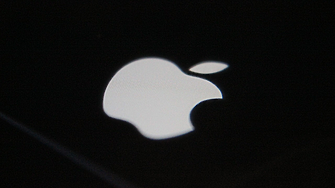 Apple харчи $1 млрд. годишно, за да навакса с генеративния AI
