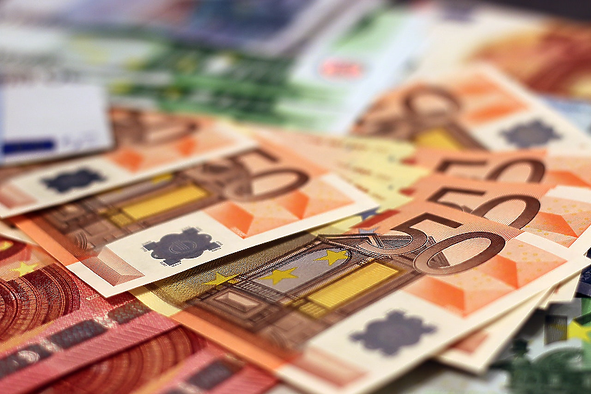 Кредитите за домакинствата с 14% ръст през септември
