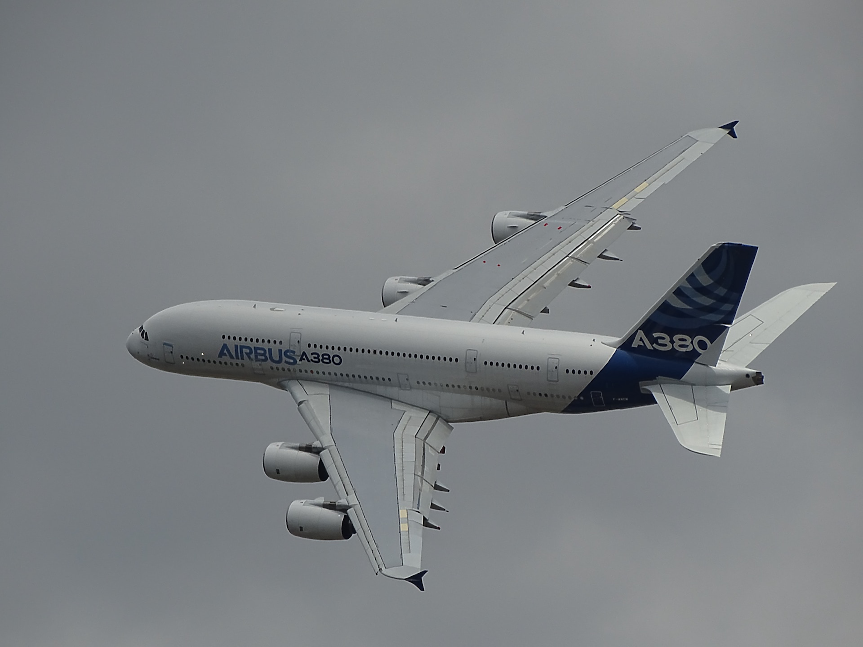 Airbus с повече поръчки от Boeing за пета поредна година