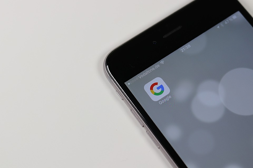 Чатботът на Google вече се казва Gemini