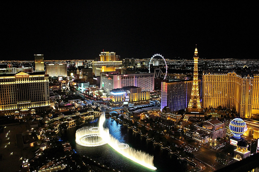 Най-високият хотел на Las Vegas Strip, струващ 3.7 млрд., вече приема гости