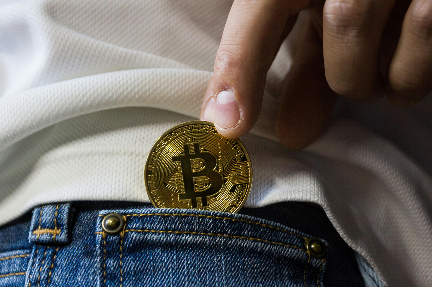 Колко са днес $1000, вложени в биткойн преди пет години?