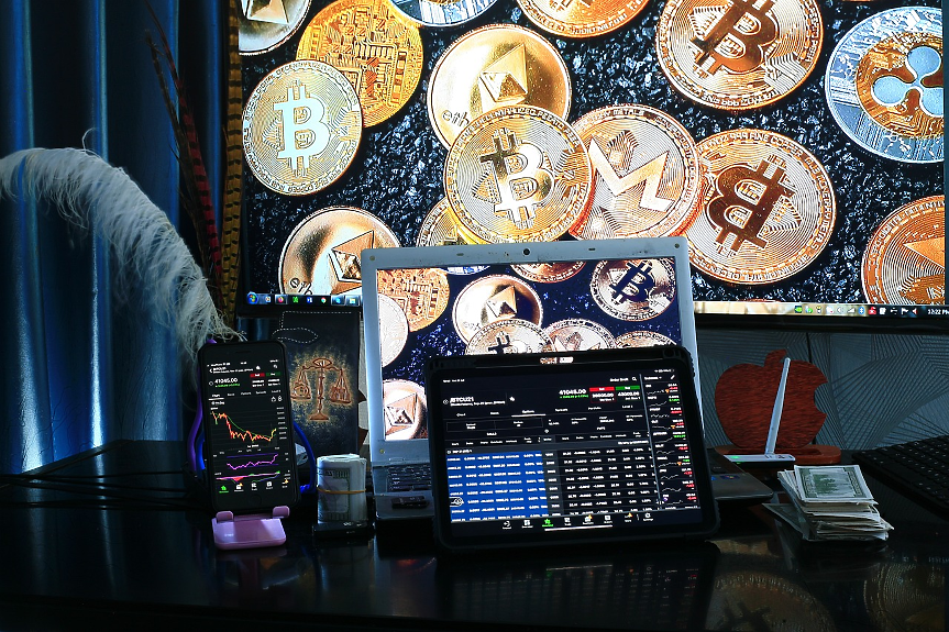 Биткойн ETF-те привлякоха близо $2 млрд. за три дни