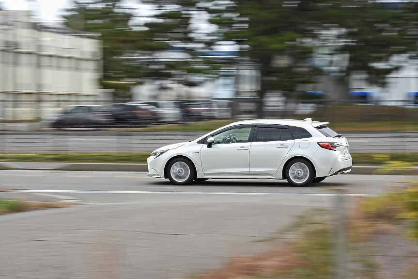 Toyota е лидер по продажби, но проблемите ѝ растат