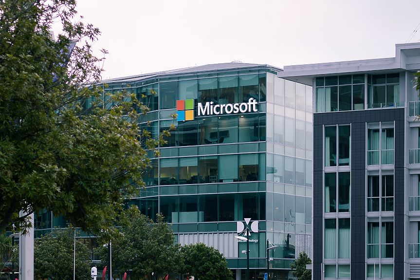 Microsoft отваря AI център в Лондон