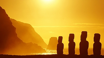 Великденският остров - дом на гигантските моаи