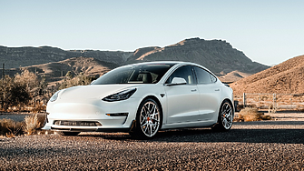 На фона на падащите продажби: Tesla отново намали цените 