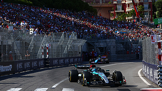 Новите правила във F1 не вещаят край на двигателя с вътрешно горене