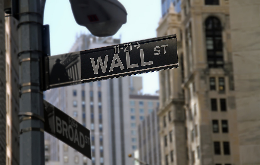 Nasdaq и S&P500 с нови рекорди, Apple поскъпна със 7%