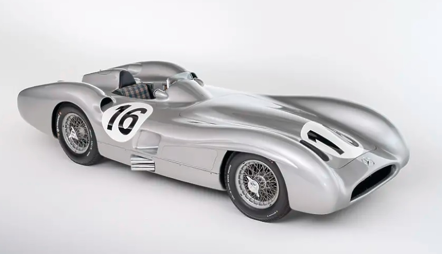 Продават на търг Mercedes за $50 млн. и Ferrari за $30 млн.