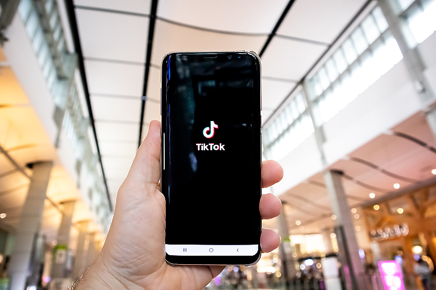 Защо TikTok иска европейците и американците да пазаруват като китайци?