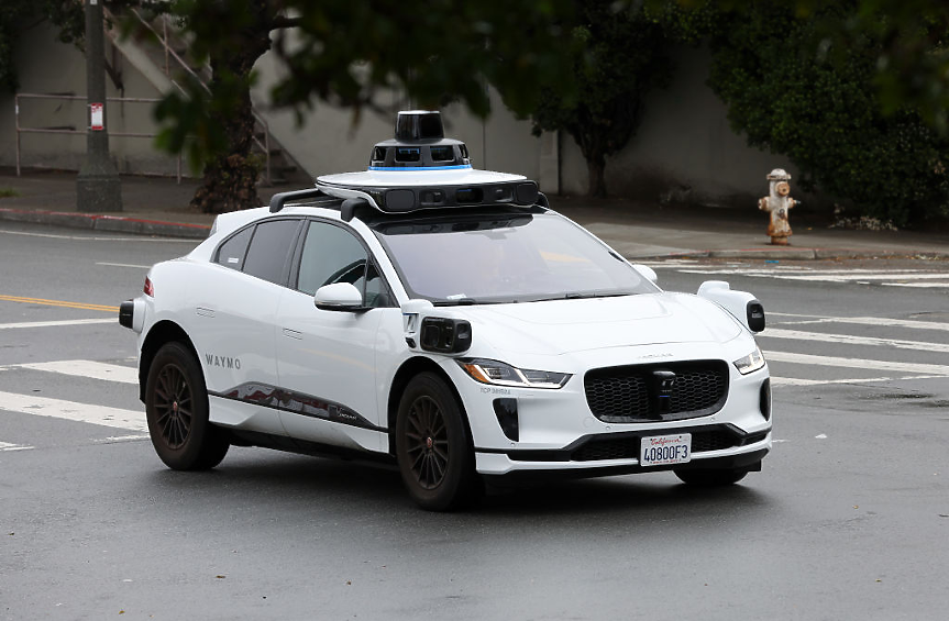 Waymo започва тестове на роботаксита в Токио