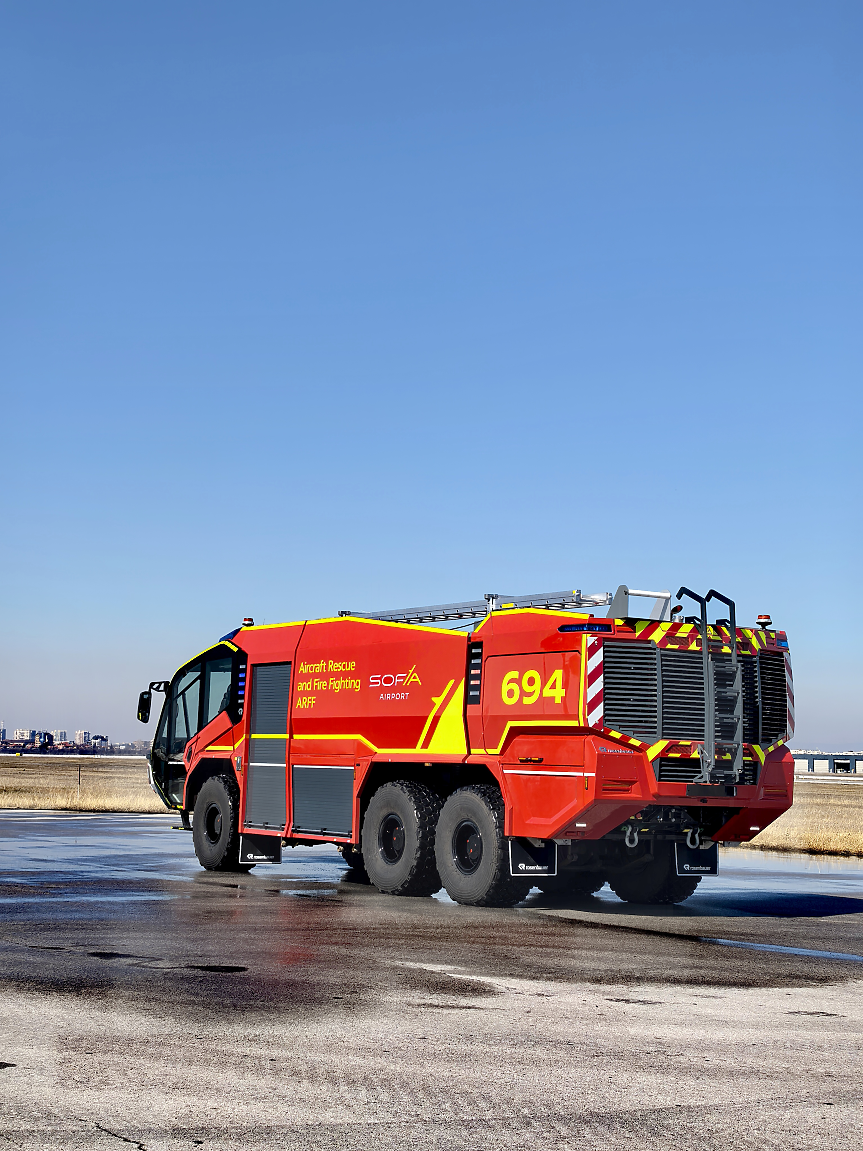 Машината Rosenbauer Panther е най-ново поколение, произведена през 2025 г.