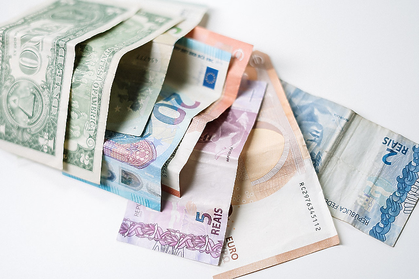 Преките инвестиции намаляха с над 54% през 2024 г.