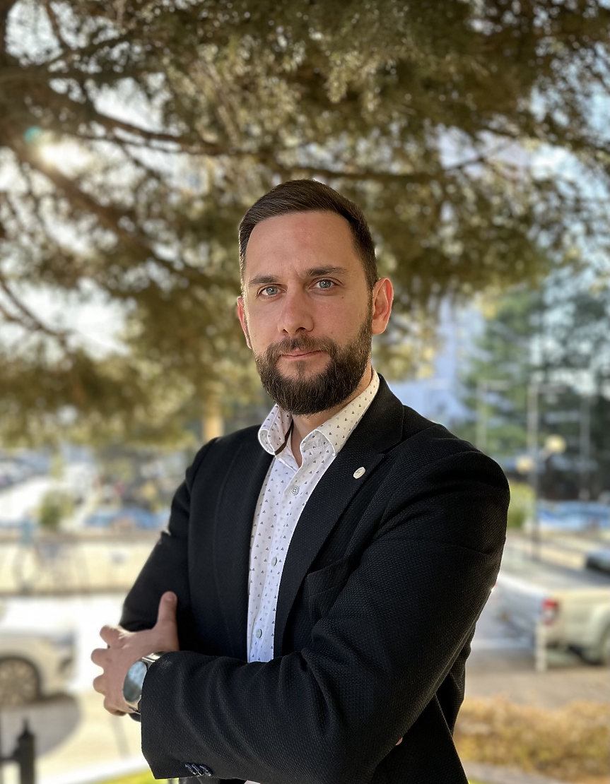 Мениджърът Продажби на компанията Марчело Димитров с myPOS Ultra