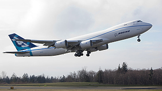 Белият дом може да получи луксозен самолет Boeing 747-8 като подарък от Катар