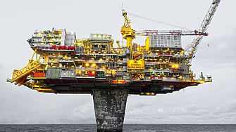 Наша съседка ще търси нефт и газ край бреговете на Пакистан