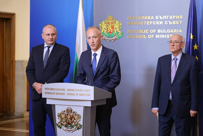 Децата минават към електронни здравни карти, но профилактичните прегледи остават задължителни