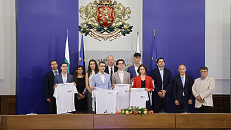 Шестима български медалисти от световни олимпиади избраха да учат в INSAIT