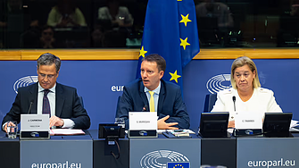 Въпрос за 2 трилиона евро раздели мненията в ЕП и ЕК