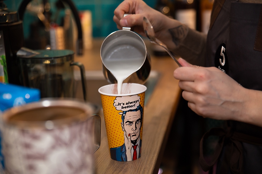 Най-голямата верига кафенета в Източна Европа стъпва у нас с план за 150 обекта