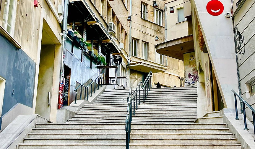 За пръв път: Най-малката улица в София влезе в графика за почистване