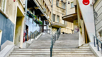 За пръв път: Най-малката улица в София влезе в графика за почистване