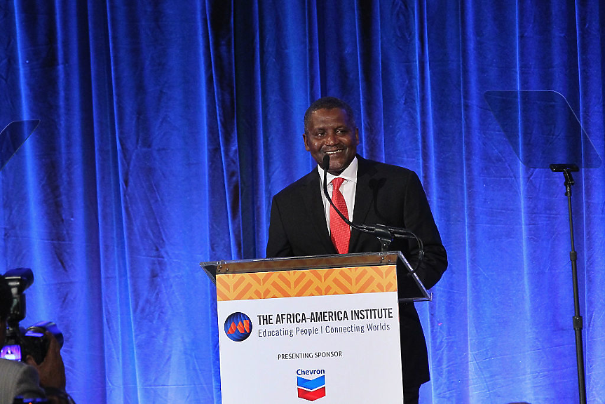 Най-богатият човек в Африка е в надпреварата да стане Рокфелер на Нигерия